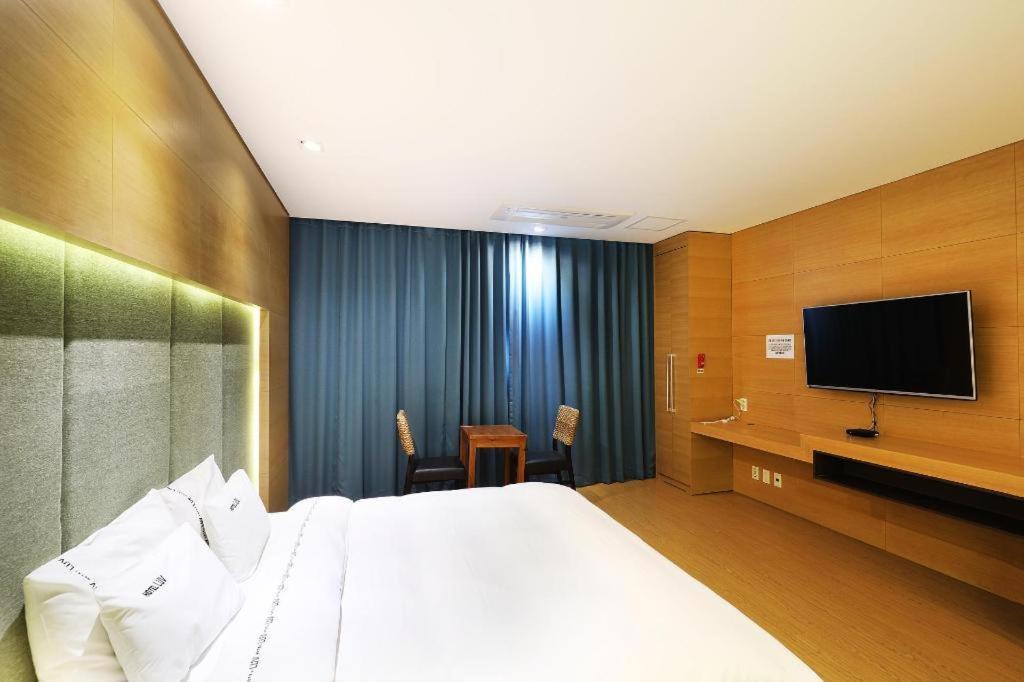 บิสซิเนส ดีไซน์ โฮเต็ล แอลยูวี Motel อินชอน ภายนอก รูปภาพ