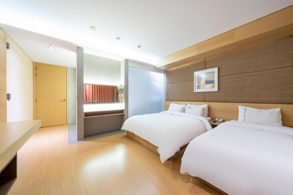 บิสซิเนส ดีไซน์ โฮเต็ล แอลยูวี Motel อินชอน ภายนอก รูปภาพ