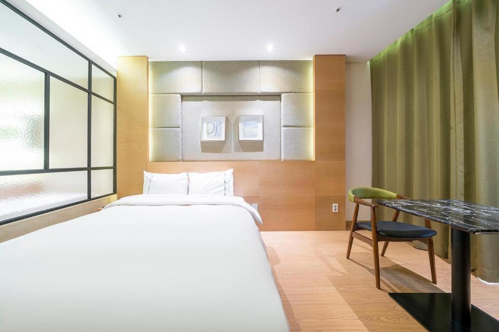 บิสซิเนส ดีไซน์ โฮเต็ล แอลยูวี Motel อินชอน ภายนอก รูปภาพ