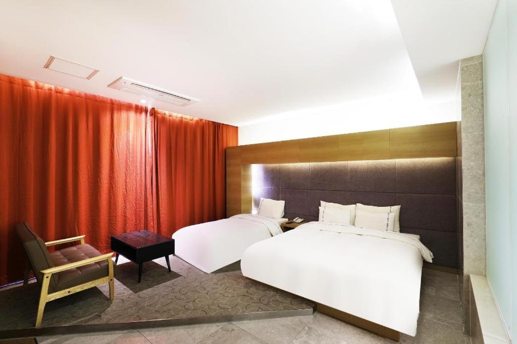 บิสซิเนส ดีไซน์ โฮเต็ล แอลยูวี Motel อินชอน ภายนอก รูปภาพ