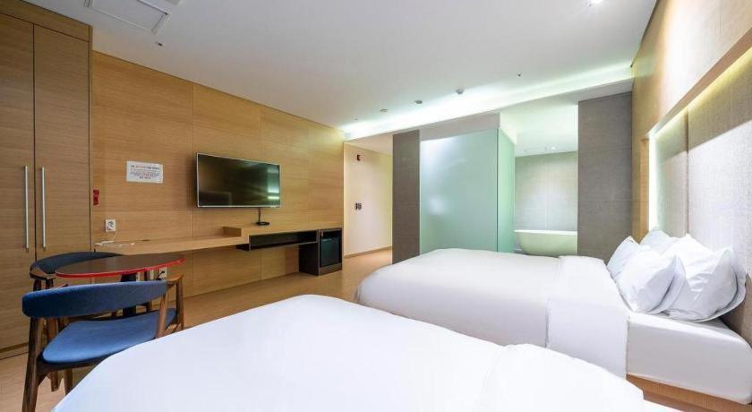 บิสซิเนส ดีไซน์ โฮเต็ล แอลยูวี Motel อินชอน ภายนอก รูปภาพ