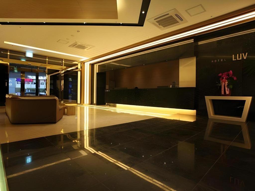 บิสซิเนส ดีไซน์ โฮเต็ล แอลยูวี Motel อินชอน ภายนอก รูปภาพ