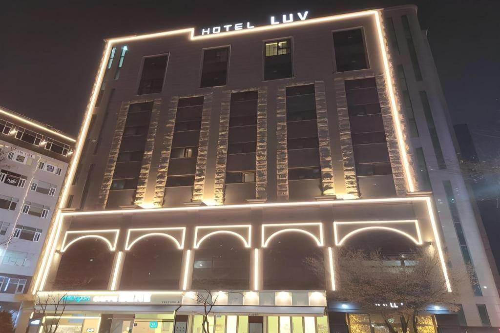 บิสซิเนส ดีไซน์ โฮเต็ล แอลยูวี Motel อินชอน ภายนอก รูปภาพ