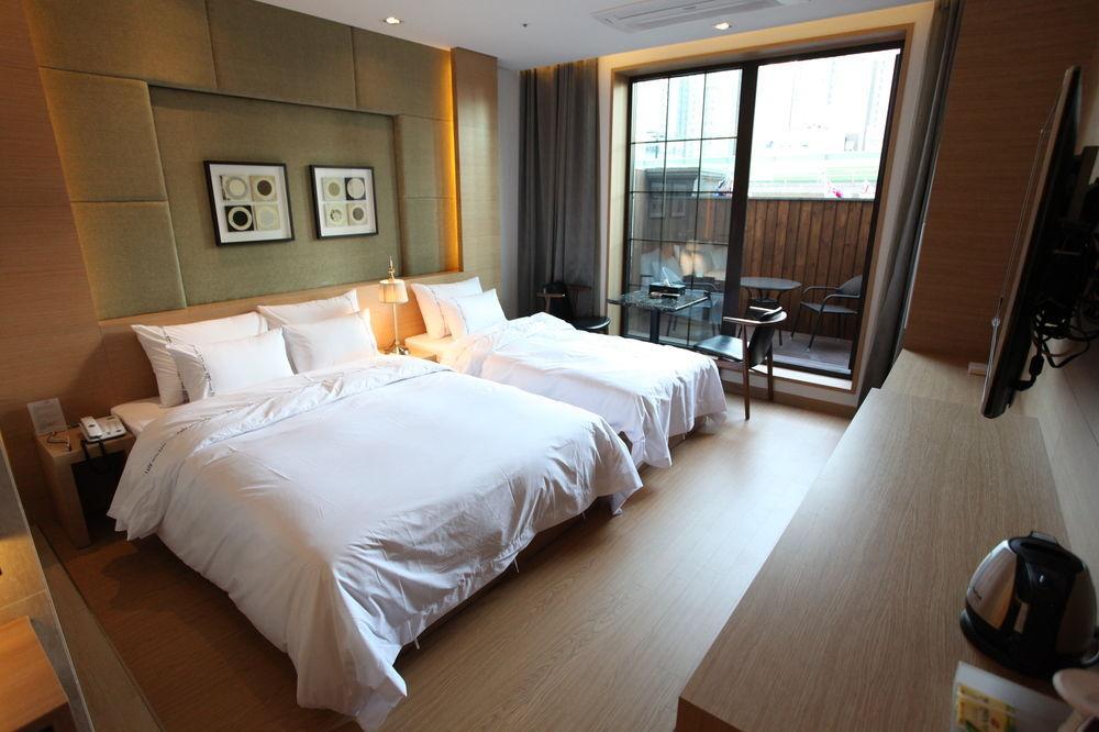 บิสซิเนส ดีไซน์ โฮเต็ล แอลยูวี Motel อินชอน ภายนอก รูปภาพ