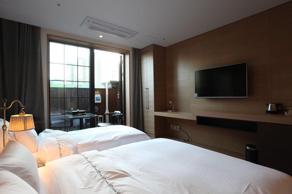 บิสซิเนส ดีไซน์ โฮเต็ล แอลยูวี Motel อินชอน ภายนอก รูปภาพ